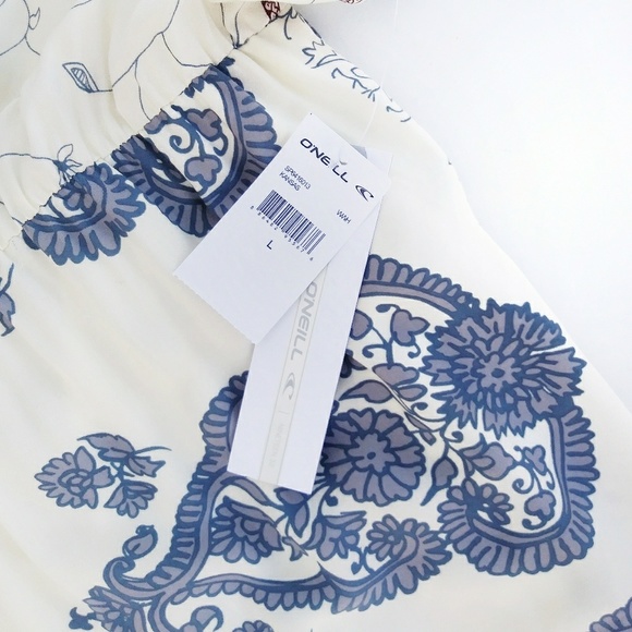NEW! O'Neill Kansas Boho Open Back Floral Maxi - Picture 6 of 8